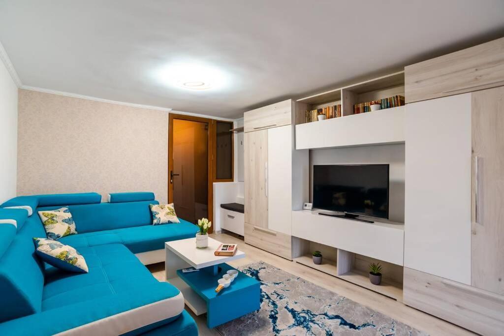 Cozy House With Nice Garden In Heart Of City Center Villa คลูจ-นาโปกา ภายนอก รูปภาพ
