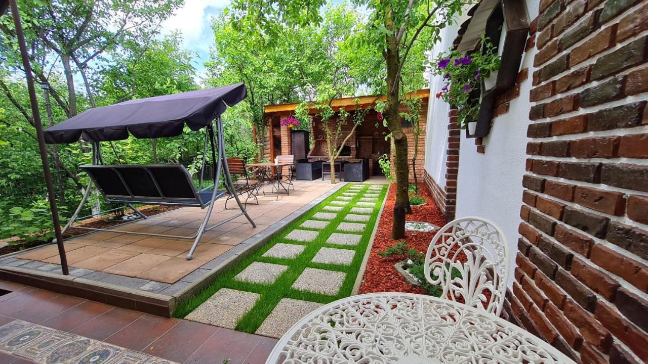 Cozy House With Nice Garden In Heart Of City Center Villa คลูจ-นาโปกา ภายนอก รูปภาพ